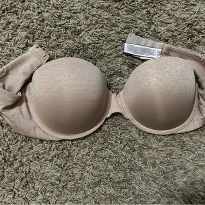 Victora’s secret strapless bra 34C